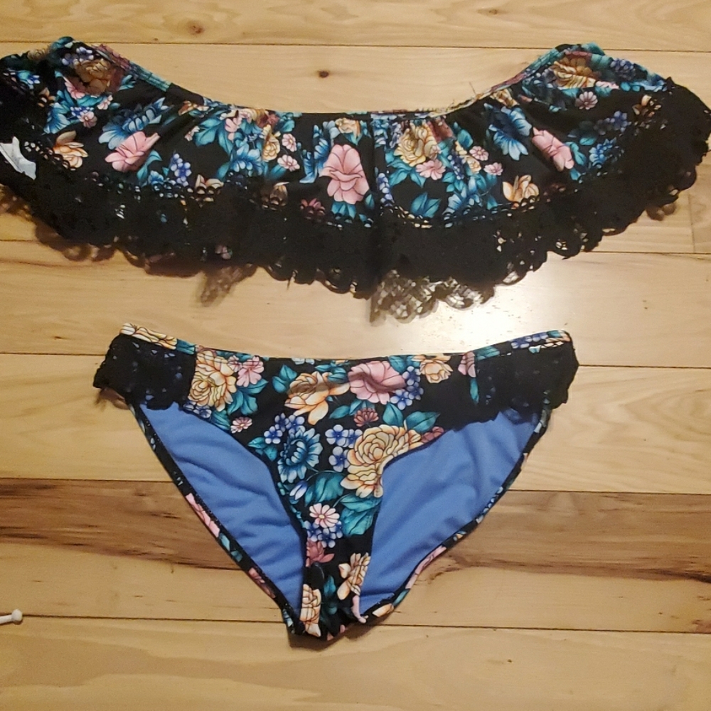Off shoulder two piece